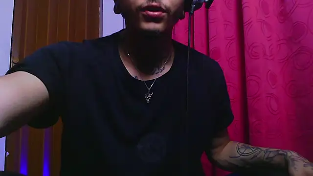 Snapshot of Ceder-Calistenes chatting on March 15, 3:34 am Ceder-Calistenes online show from March 15, 3:34 am