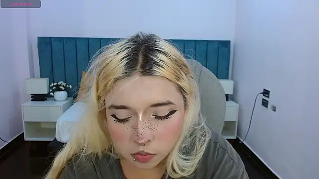 april bunnyy online show from July 2, 8:59 pm