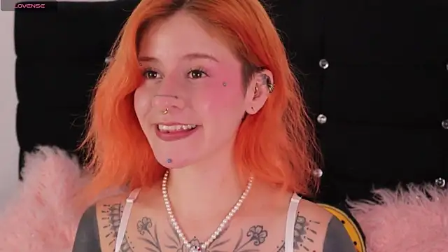 Daarlene online show from April 12, 9:53 pm