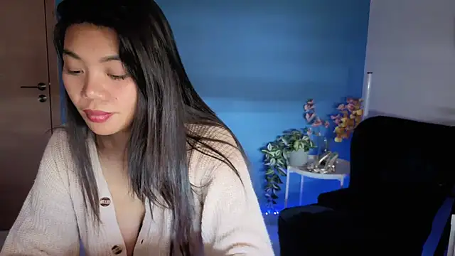 Snapshot of NaughtyMe chatting on October 9, 6:44 am NaughtyMe online show from October 9, 6:44 am