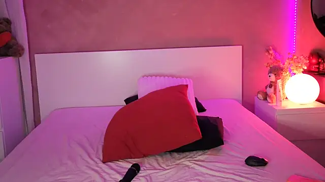 NaughtyMe online show from July 10, 9:17 pm