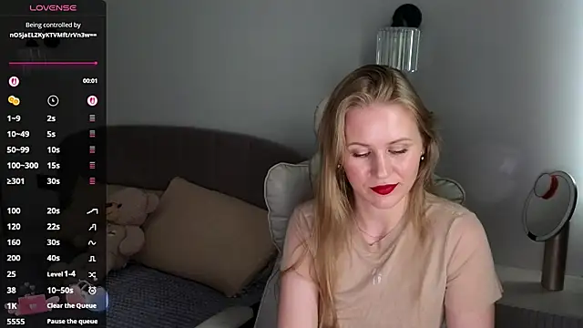 IsabelAllen online show from July 29, 10:02 am
