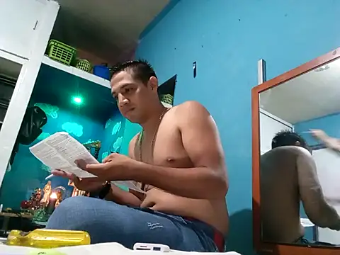 Snapshot of LiosArmando420 chatting on September 15, 3:06 am LiosArmando420 online show from September 15, 3:06 am