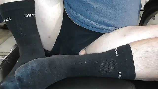 Snapshot of SockenTimo24 chatting on November 15, 9:17 am SockenTimo24 online show from November 15, 9:17 am