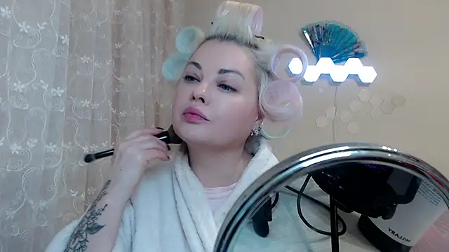 JewellKiss7 online show from November 11, 12:32 am