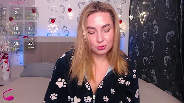 Snapshot of KisssAmmeli chatting on February 6, 1:25 pm KisssAmmeli online show from February 6, 1:25 pm