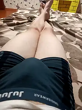 Snapshot of red_red00 chatting on February 6, 5:51 pm red red00 online show from February 6, 5:51 pm