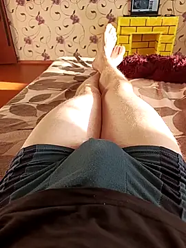 Snapshot of red_red00 chatting on March 7, 2:23 pm red red00 online show from March 7, 2:23 pm