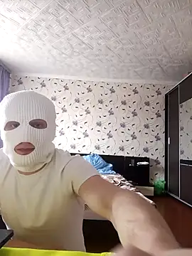 Snapshot of red_red00 chatting on March 14, 11:45 am red red00 online show from March 14, 11:45 am