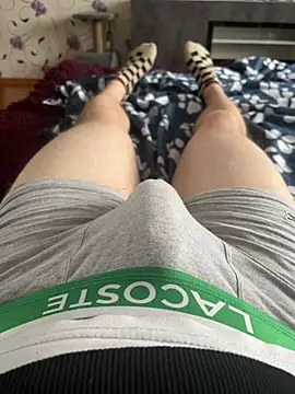 Snapshot of red_red00 chatting on January 12, 8:08 am red red00 online show from January 12, 8:08 am