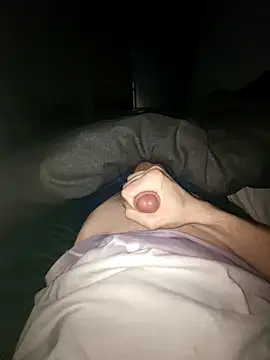 Snapshot of SoloExploder101 chatting on December 27, 11:06 am SoloExploder101 online show from December 27, 11:06 am