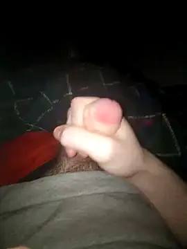 Snapshot of SoloExploder101 chatting on February 22, 1:07 am SoloExploder101 online show from February 22, 1:07 am