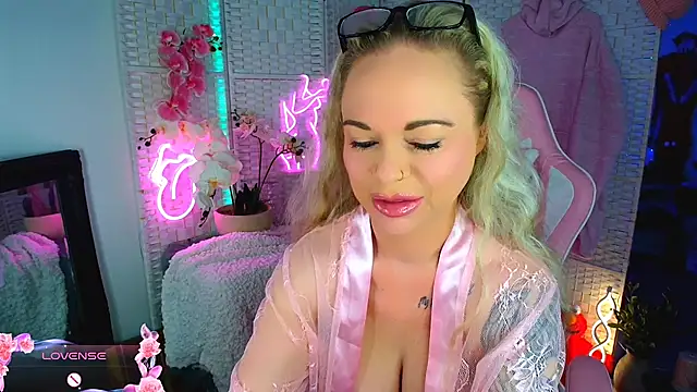 EllieKarrX online show from January 21, 9:25 pm