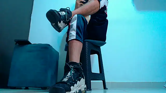 mastersmits online show from April 13, 3:01 am