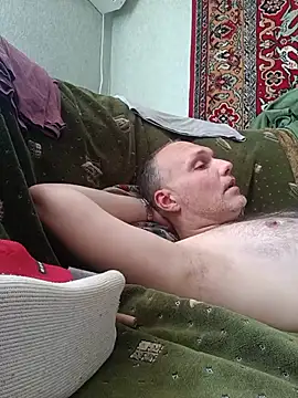 Snapshot of Pineapple04 chatting on June 3, 8:39 am Pineapple04 online show from June 3, 8:39 am