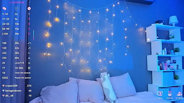 Snapshot of aneta_alisha chatting on February 27, 1:17 pm aneta alisha online show from February 27, 1:17 pm