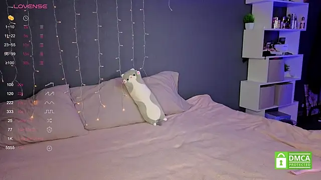 Snapshot of aneta_alisha chatting on October 9, 12:36 pm aneta alisha online show from October 9, 12:36 pm