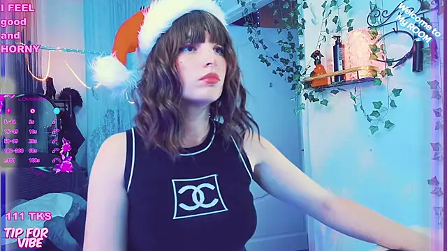 Snapshot of Toxic_Ellies chatting on December 27, 1:18 pm Toxic Ellies online show from December 27, 1:18 pm