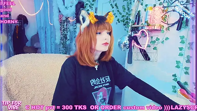 Snapshot of Toxic_Ellies chatting on December 29, 12:34 pm Toxic Ellies online show from December 29, 12:34 pm