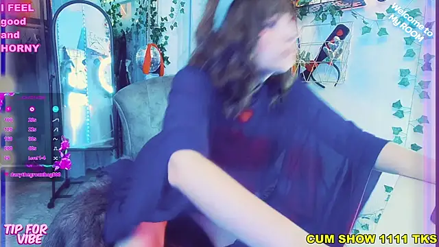 Snapshot of Toxic_Ellies chatting on January 3, 4:37 pm Toxic Ellies online show from January 3, 4:37 pm