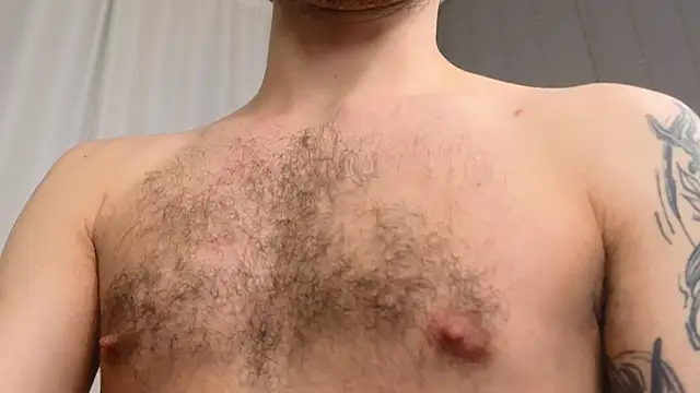 Snapshot of xteddy_bear chatting on February 27, 2:53 am xteddy bear online show from February 27, 2:53 am