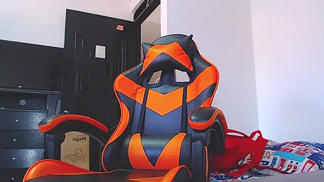 ADAM HOT online show from February 14, 9:44 pm