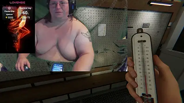 Snapshot of ShibariTurtleDuck chatting on October 9, 12:52 am ShibariTurtleDuck online show from October 9, 12:52 am