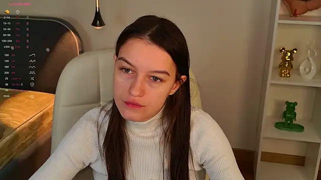 Snapshot of Alice__grace chatting on January 31, 9:26 pm Alice grace online show from January 31, 9:26 pm