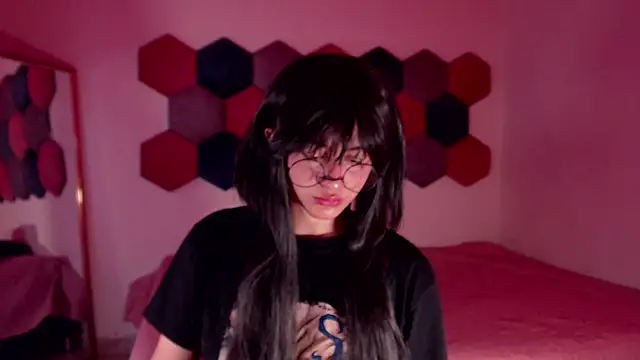 liz-beths online show from March 3, 1:53 pm