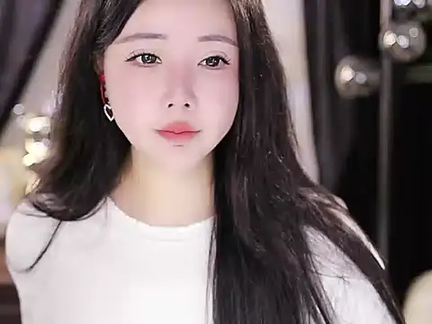 Qiaoqiao  online show from October 2, 6:09 am