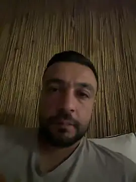 Snapshot of F21savas chatting on March 10, 8:56 pm F21savas online show from March 10, 8:56 pm