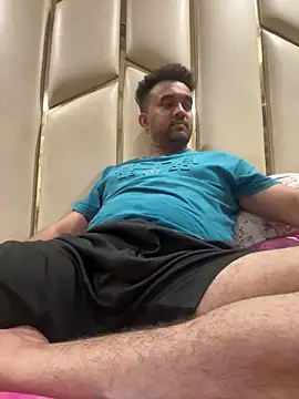 Snapshot of BengaliBabu_Rohan chatting on December 14, 8:02 pm BengaliBabu Rohan online show from December 14, 8:02 pm