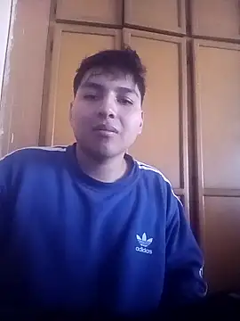 Snapshot of LoganFinds chatting on December 18, 2:45 pm LoganFinds online show from December 18, 2:45 pm