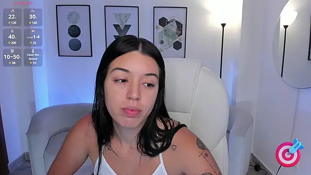 Snapshot of zoee_jackson chatting on March 15, 7:38 pm zoee jackson online show from March 15, 7:38 pm