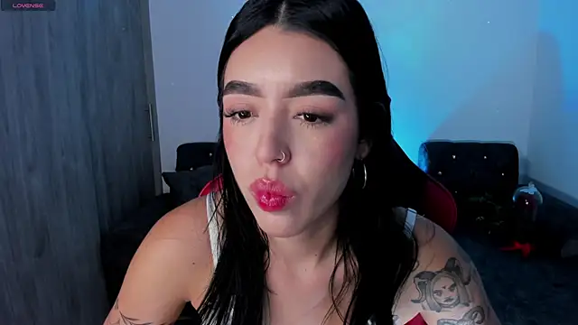 Snapshot of zoee_jackson chatting on April 30, 10:58 pm zoee jackson online show from April 30, 10:58 pm