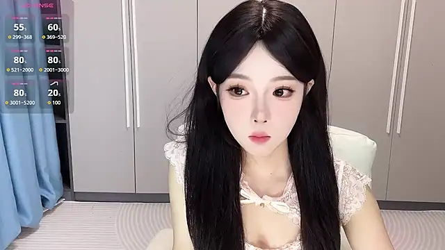 Snapshot of Q-ing chatting on September 13, 1:55 pm Q-ing online show from September 13, 1:55 pm