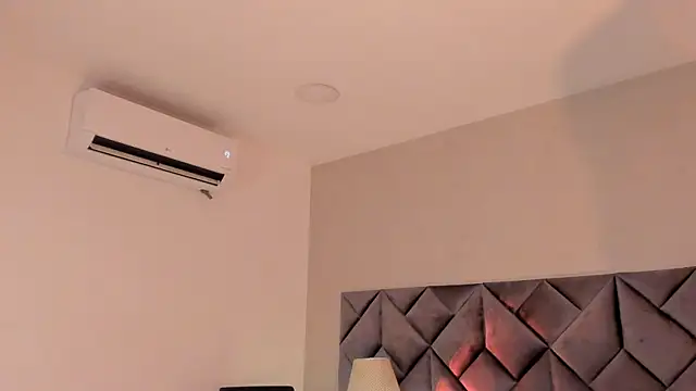 Luisa0110 online show from May 28, 3:09 pm