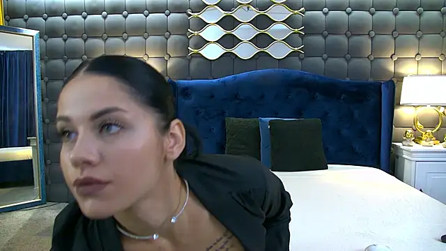Snapshot of LeyaCass chatting on September 17, 4:36 am LeyaCass online show from September 17, 4:36 am
