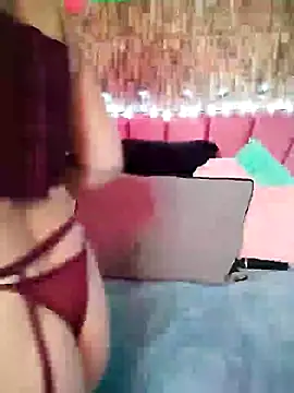 Isabelle Lov18 online show from December 13, 4:00 am