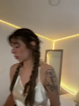 AmmyCollinsW online show from November 20, 9:25 pm