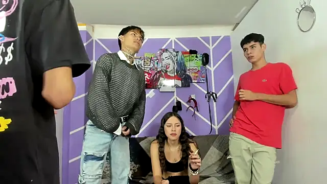 Fresahot2005 online show from December 11, 7:57 pm