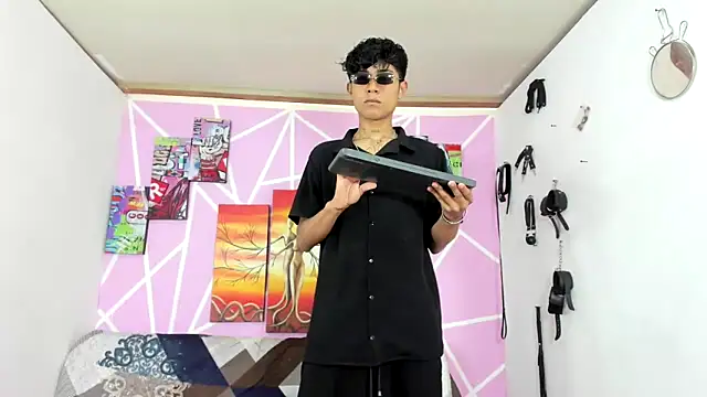 Fresahot2005 online show from January 23, 7:29 pm