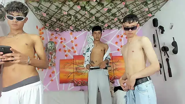 Fresahot2005 online show from March 10, 10:55 pm