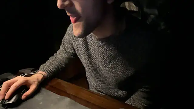 Snapshot of Stefisexy91 chatting on February 13, 9:22 pm Stefisexy91 online show from February 13, 9:22 pm