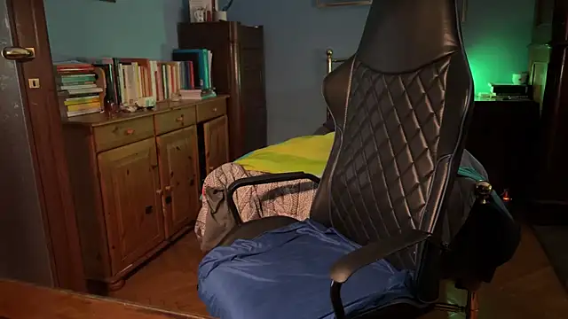 Snapshot of Stefisexy91 chatting on February 15, 1:09 pm Stefisexy91 online show from February 15, 1:09 pm