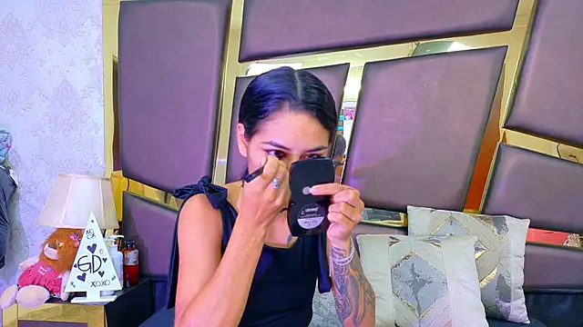 NicoleEsposito online show from April 8, 12:38 pm