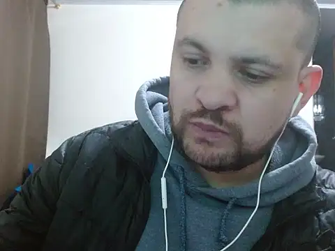 camiloking1720 online show from April 1, 2:25 pm