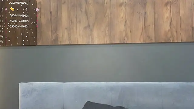 Snapshot of Rainaslater chatting on March 2, 11:09 pm Rainaslater online show from March 2, 11:09 pm