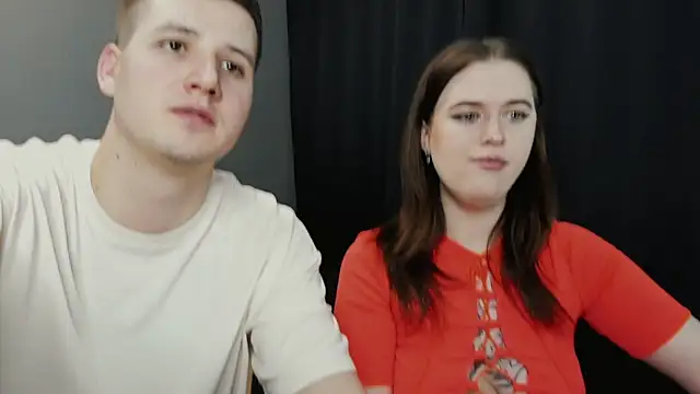 Snapshot of Pinku_kitsune chatting on February 9, 1:35 pm Pinku kitsune online show from February 9, 1:35 pm