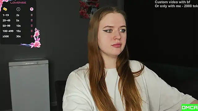 Pinku kitsune online show from February 7, 5:33 am